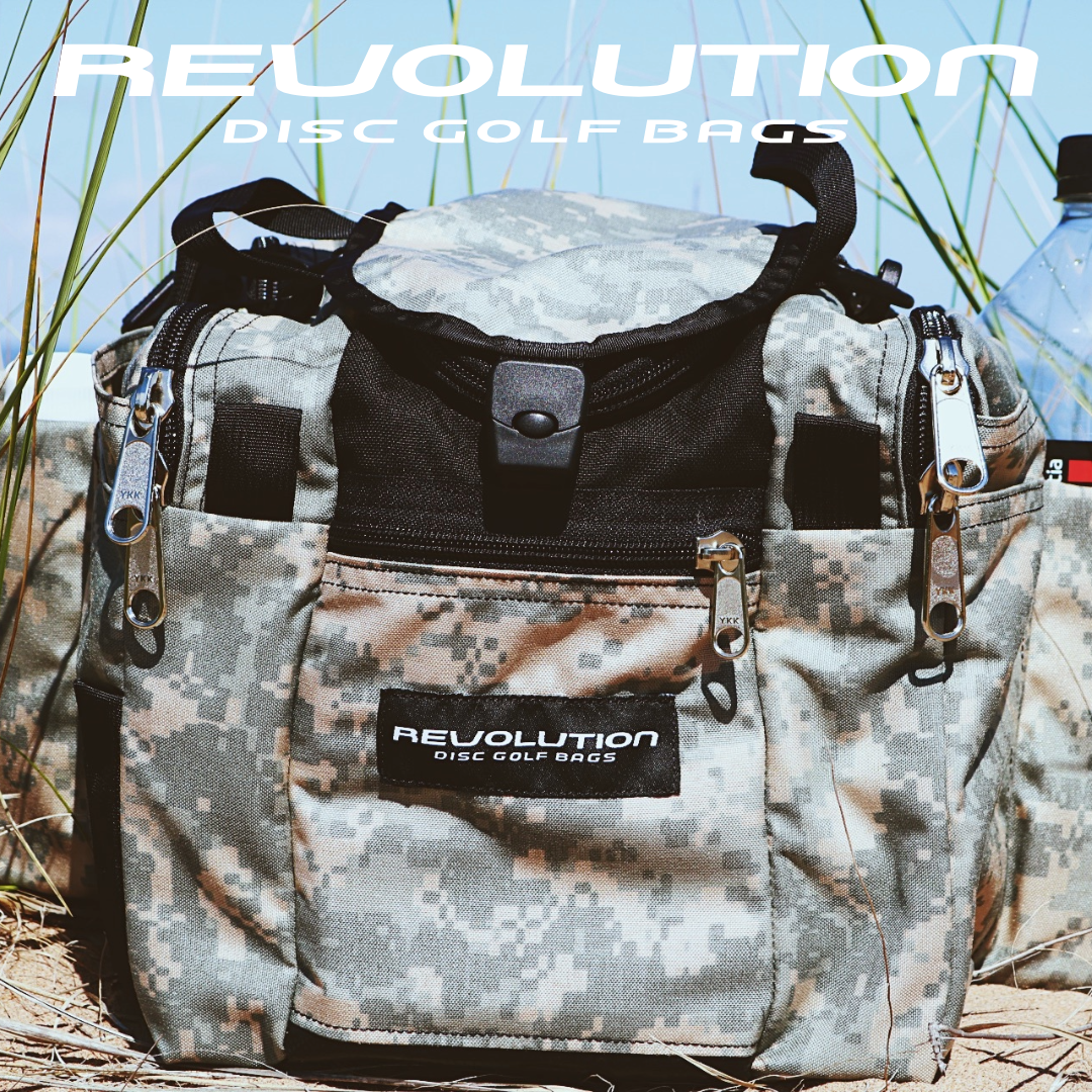 Revolution - Mini Deluxe disc golf bag with 12-16 disc capacity.